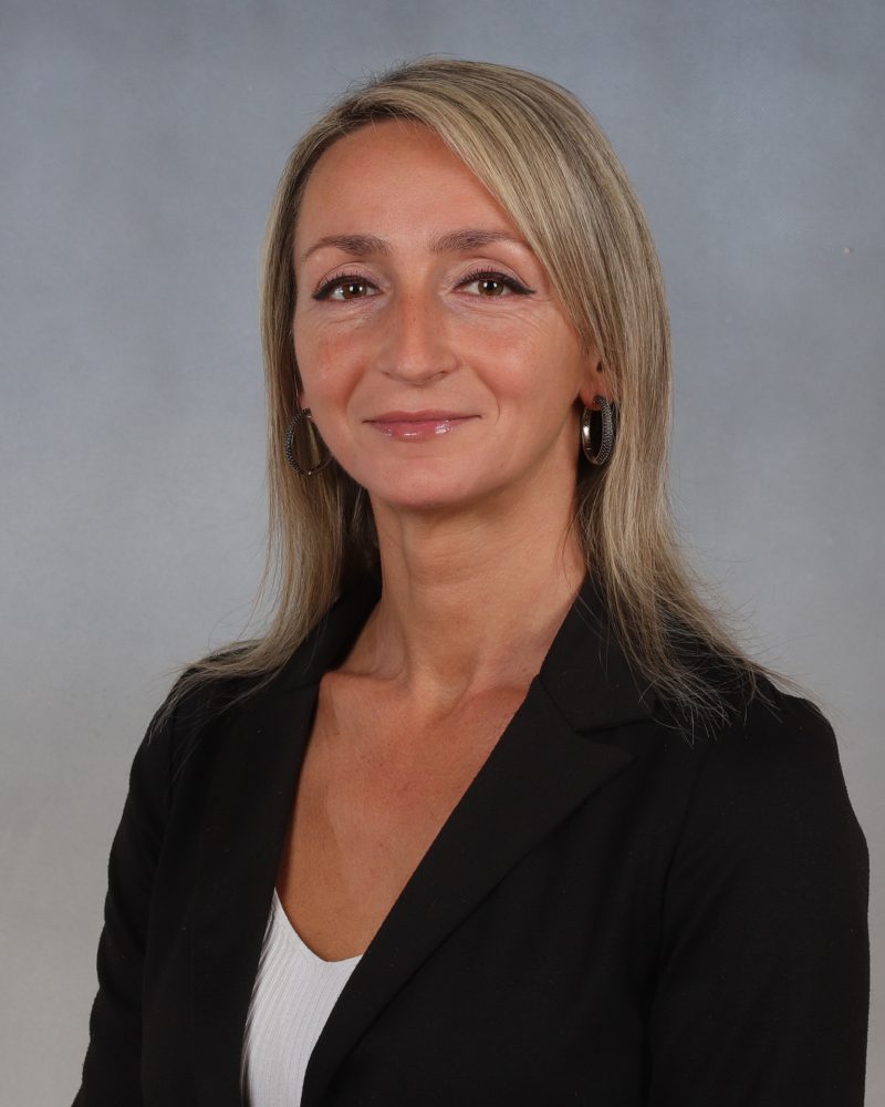 Swetlana Klems, Kontakt